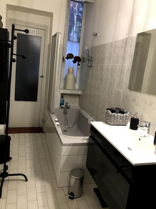 Apartament Vue Sur L'Eau Lyon Zewnętrze zdjęcie